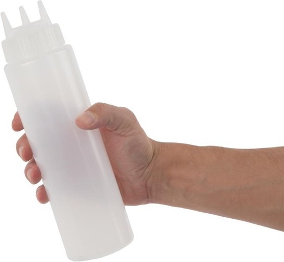  Vogue Bouteille souple transparente 3 embouts 681ml 