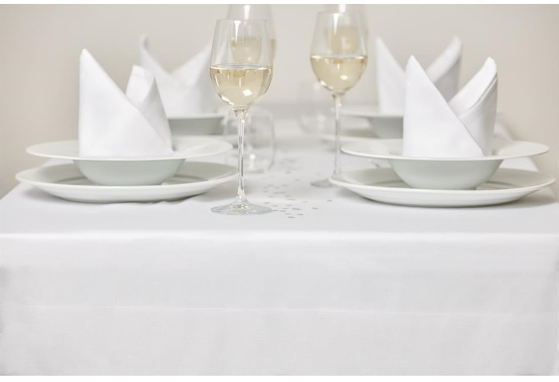  Mitre Luxury Nappe blanche bande de satin 1370 x 2280mm 