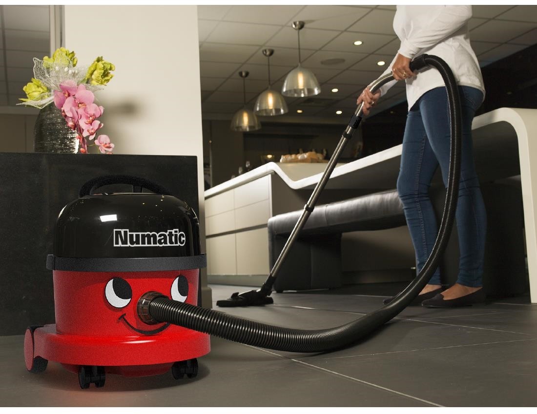  Numatic Aspirateur NRV.240 avec kit d'accessoires Pro 